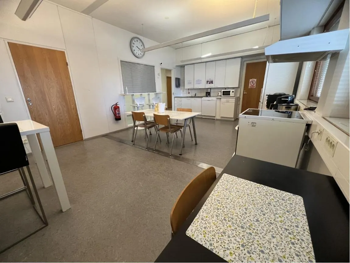 Office House Services 215 Helsinki Hostel